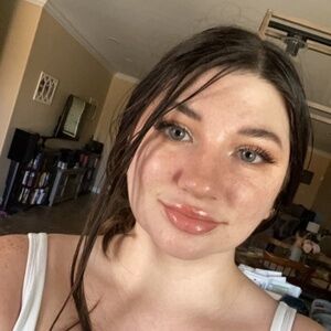 Meet your Posher, Bria